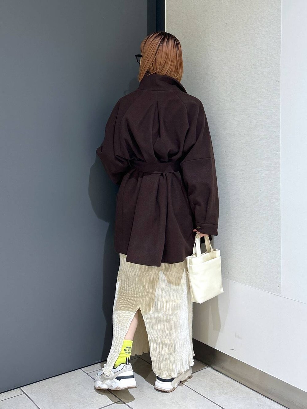 「メガネ、LOWRYS FARM、着痩せ・細見え、女子ウケ、個性派、ママコーデ、差し色コーデ、秋コーデ、ローリーズスタイル_LOWRYS FARM、公認インフルエンサー_LOWRYS FARM、大人女子カジュアル_LOWRYS FARM、カジュアル、アウター、スカート、ロングスカート」｜「LOWRYS FARMのＧＬＡＳＳＥＳ２　182184（メガネ、その他）」を使った、milkさん（レディース・160cm）の秋コーディネートの5枚目の写真