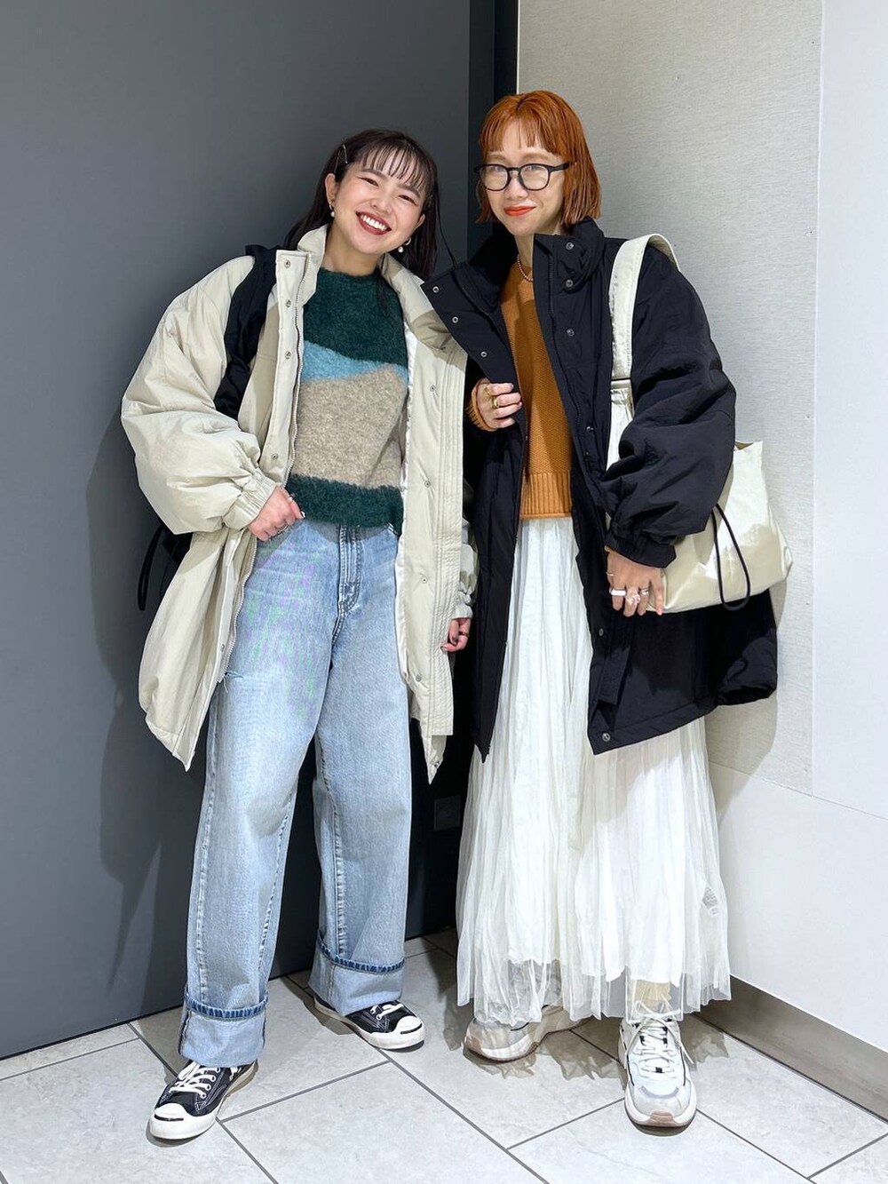「秋コーデ、ローリーズスタイル_LOWRYS FARM、公認インフルエンサー_LOWRYS FARM、大人女子カジュアル_LOWRYS FARM、カジュアル、メガネ、LOWRYS FARM、着痩せ・細見え、アウター、デニムパンツ、スカート、ロングスカート、ニット、女子ウケ、個性派」|「LOWRYS FARMのGLASSES2 182184(メガネ、その他)」を使った、milkさん(レディース・160cm)の秋コーディネートの3枚目の写真