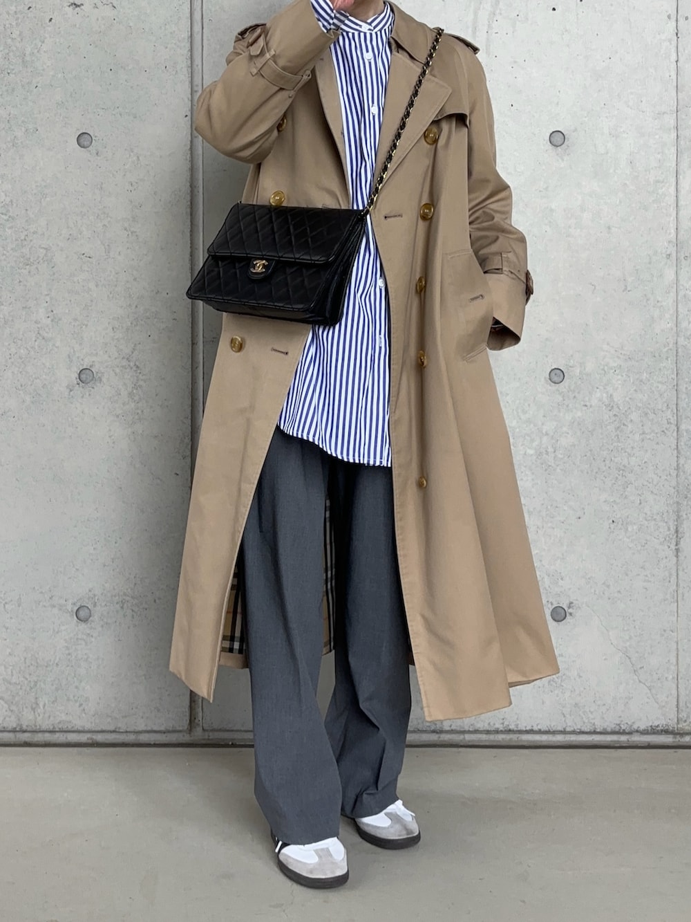 Burberry Prorsumのトレンチコートを使ったレディース人気ファッション