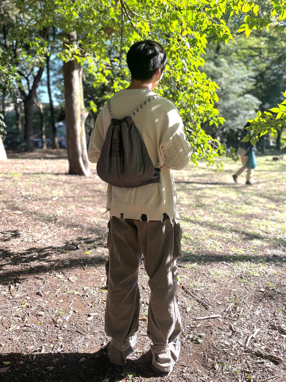 「ファッションを楽しもう、メンズファッション、お洒落さんとつながりたい、秋コーデ、シンプルスタイル、大人コーデ、ZARA、プチプラ、シンプル、いいね、save、フォローお願いします🤑、ローファー、ニット、カーゴパンツ、韓国ファッション、ootd」｜「Dr. MartensのDr.Martens CORE ADRIAN WS BLACK SMOOTH / ドクターマーチン コア エイドリアン WS ブラック スムース（ローファー、ブラック系）」を使った、(｀・ω・´)…YUTO…さん（メンズ・180cm）の秋コーディネートの3枚目の写真