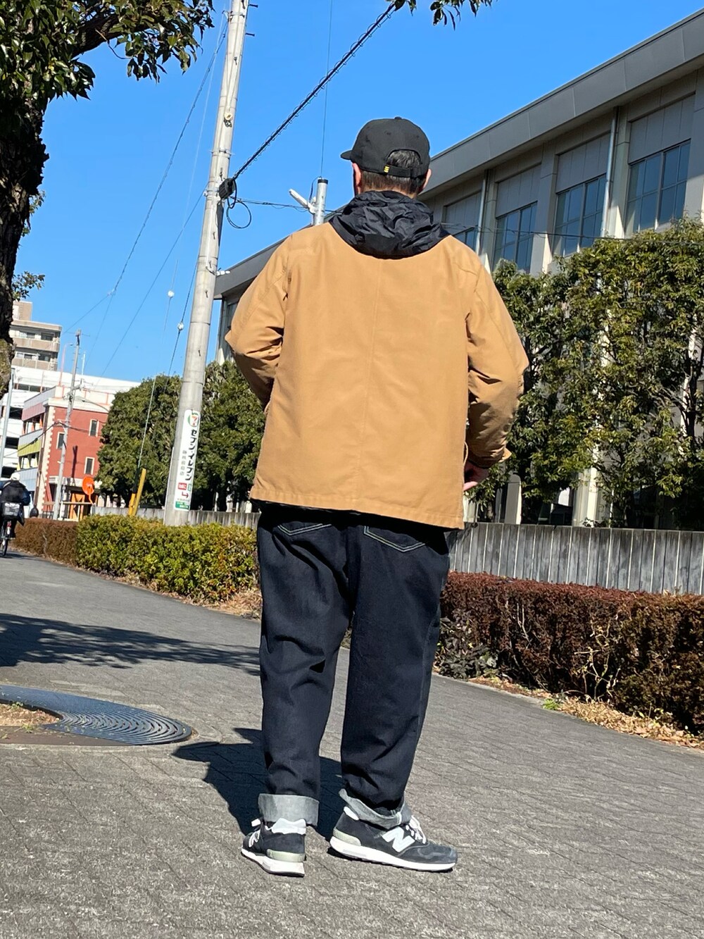「休日スタイル、メンズコーデ、シンプルスタイル、ビッグシルエット、レイヤードスタイル、秋冬コーデ、ハンティングジャケット、スニーカー」｜「EU,US NEW BALANCEの◇NEW BALANCE / ニューバランス M1400（スニーカー、ブルー系）」を使った、gozou12345さん（メンズ・175cm）の冬コーディネートの4枚目の写真