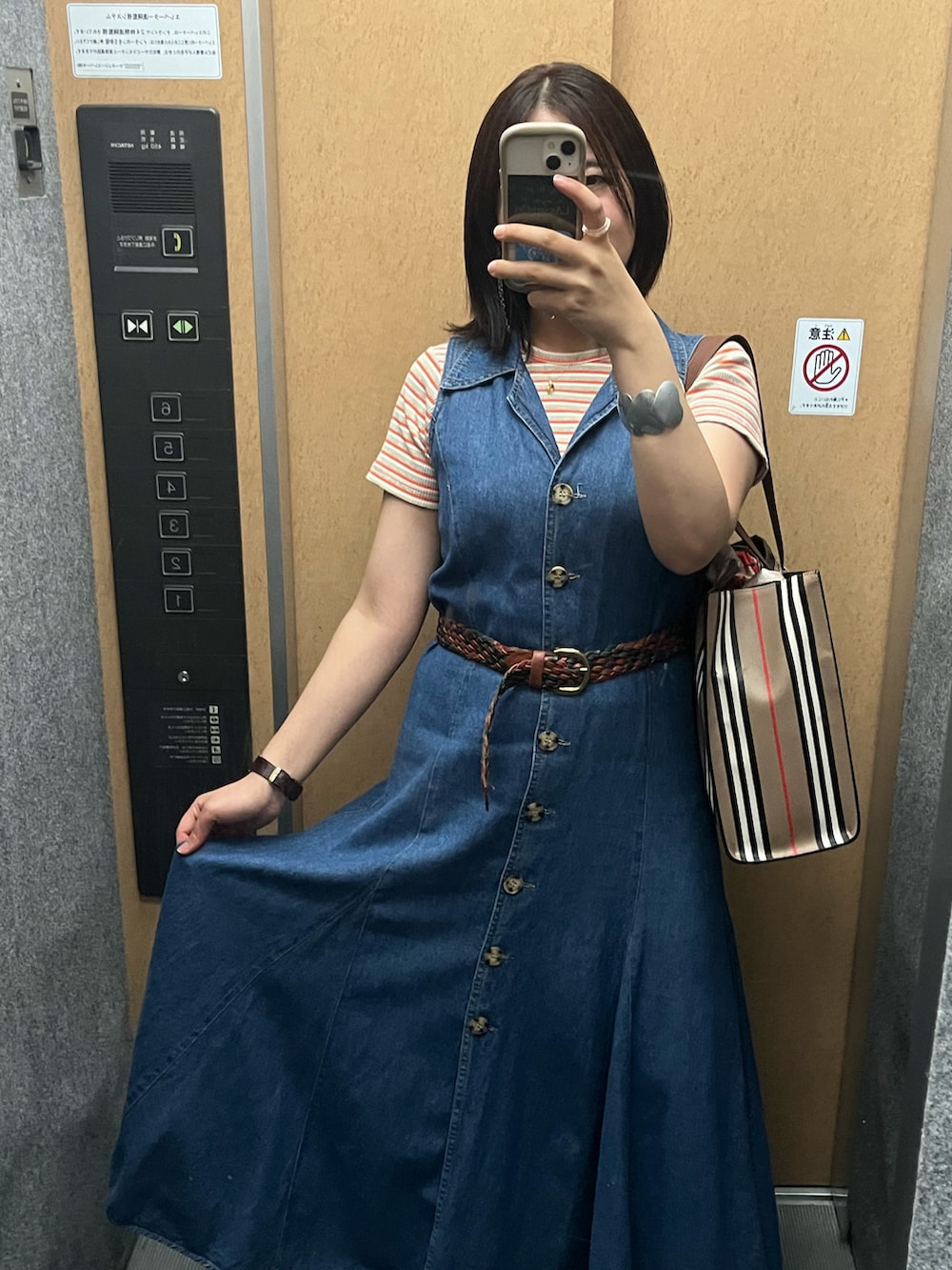 「古着、夏コーデ、vintage、デニム」｜「古着のアイテム（ワンピース/ドレス、ブルー系）」を使った、nkさん（レディース・157cm）の夏コーディネートの2枚目の写真
