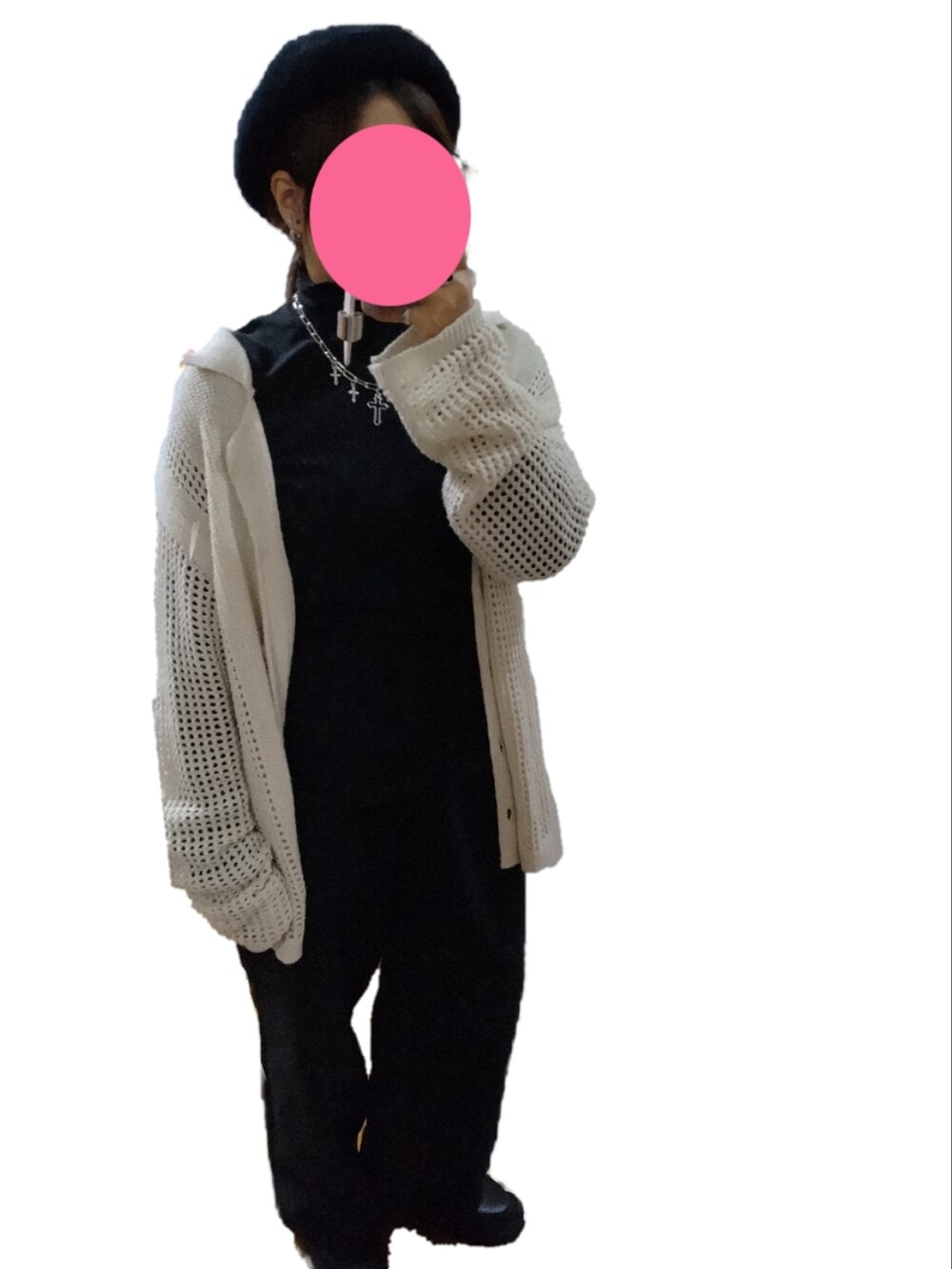 「黒白コーデ、黒ベレー、黒ベレー帽、厚底ローファー」｜「GUのアイテム（その他トップス、ブラック系）」を使った、T.A さん（レディース・149cm）の冬コーディネートの2枚目の写真