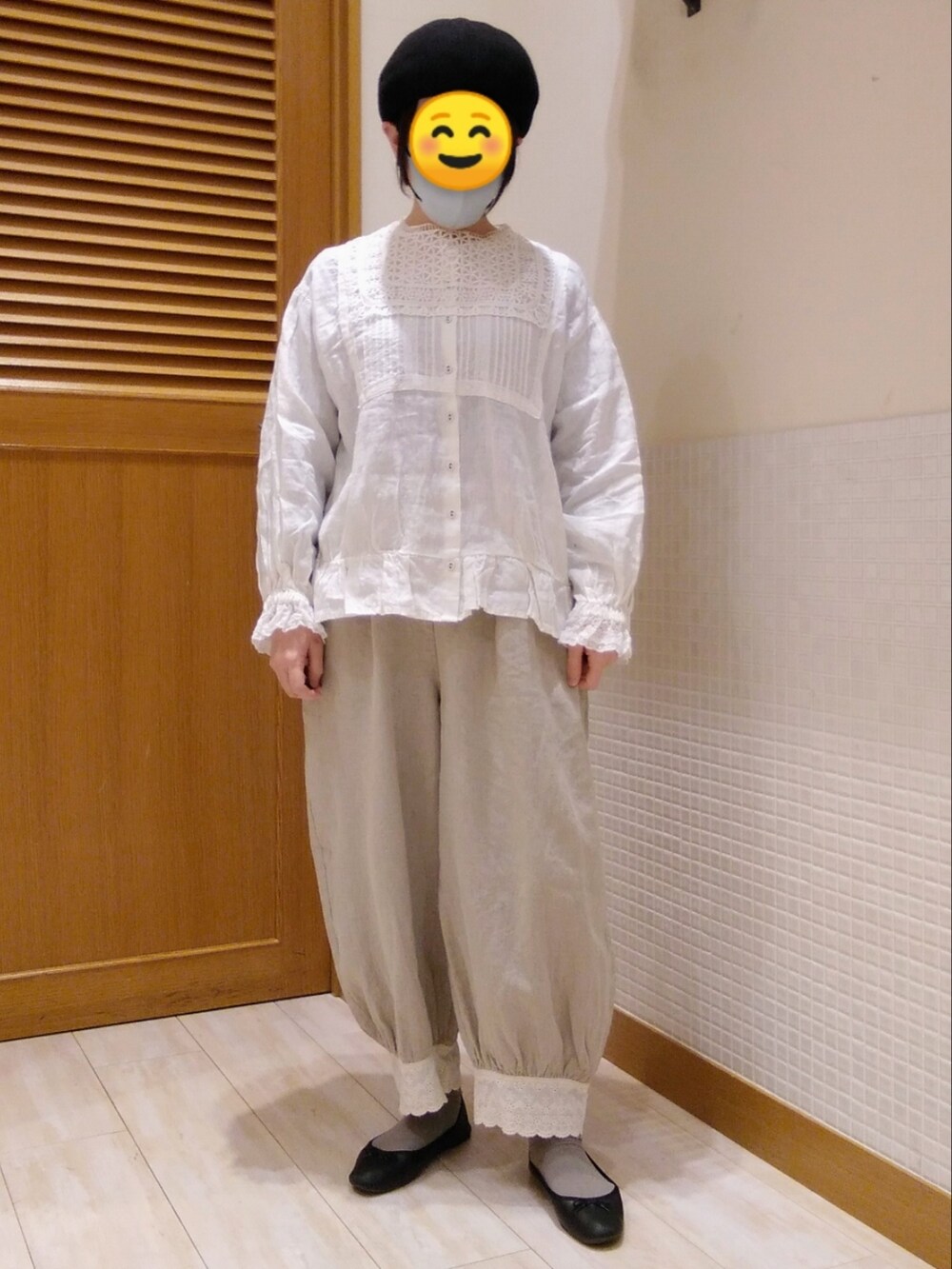 「サマンサ モスモス(Samansa Mos2)、SM2、SM2keittioららぽーと磐田店、休日コーデ、ゆるコーデ、大人かわいい、オトナカジュアル、お出かけコーデ、オトナ女子、おでかけコーデ、低身長コーデ」｜「Samansa Mos2のアイテム（パンツ、ベージュ系）」を使った、は せ が わさん（レディース・153cm）の冬コーディネートの2枚目の写真