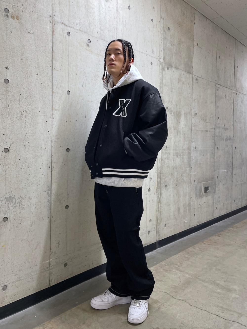 菅原省吾｜XLARGEのスタジャンを使ったコーディネート - WEAR