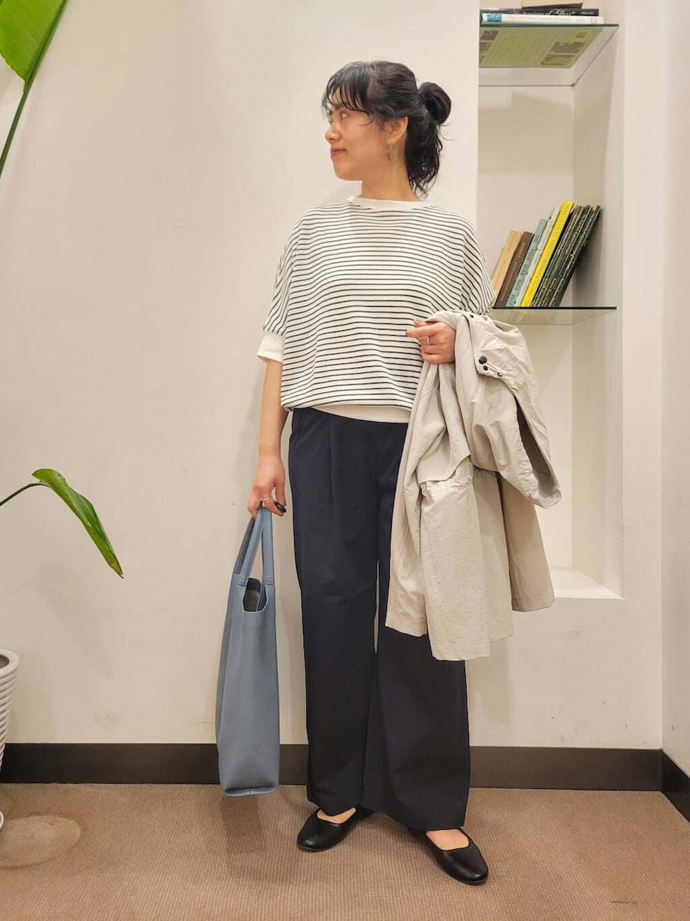 emiinamiiさんの「タックフライスワイドTシャツ（URBAN RESEARCH DOORS）」を使ったコーディネートの5枚目の写真