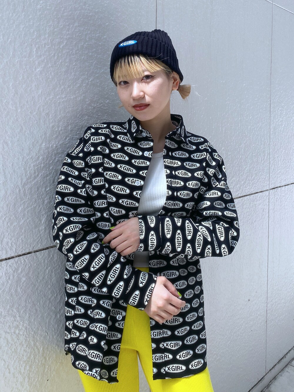 「春服みてみて、x-girl、Xgirl_ootd」｜「X-girlのSTRIPED KNIT CAP（ニットキャップ/ビーニー、ブラック系）」を使った、airiさん（レディース・152cm）の春コーディネートの4枚目の写真