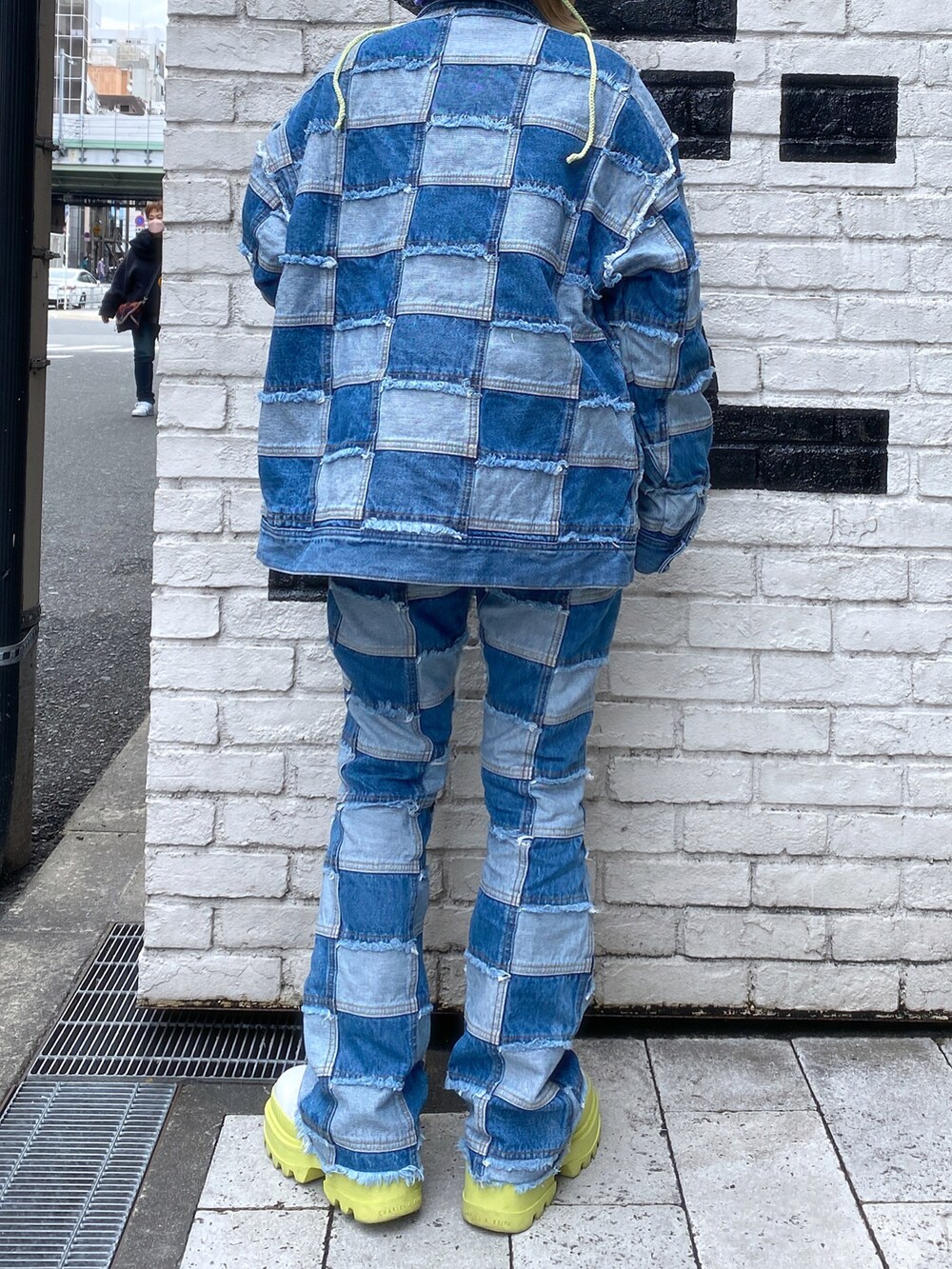 「春服みてみて、x-girl、Xgirl_ootd」｜「X-girlのPATCHWORK DENIM JACKET（デニムジャケット、ブルー系）」を使った、airiさん（レディース・152cm）の春コーディネートの3枚目の写真
