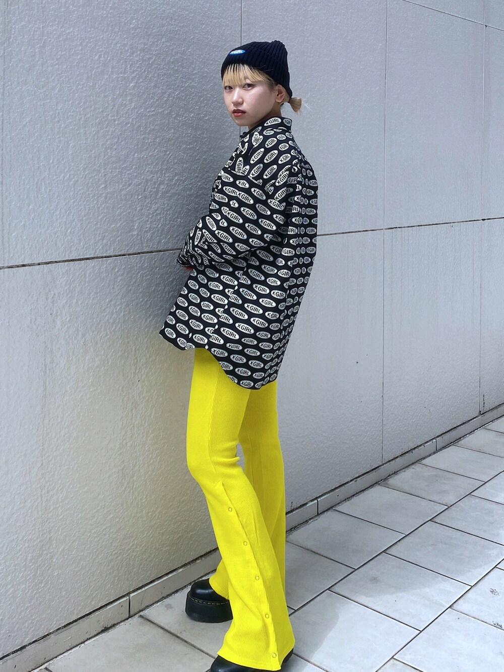 「春服みてみて、x-girl、Xgirl_ootd」｜「X-girlのSTRIPED KNIT CAP（ニットキャップ/ビーニー、ブラック系）」を使った、airiさん（レディース・152cm）の春コーディネートの2枚目の写真