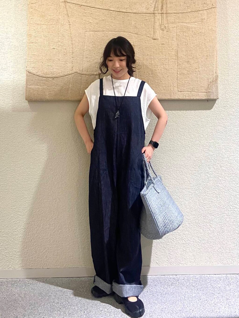 「かぐれ、newarrival、低身長コーデ、骨格ウェーブ、イエベ秋、ウェーブ×イエベ秋、ウェーブ×低身長、リネン着こなし術」｜「かぐれのリネンフレンチクルーネック（Tシャツ/カットソー、ホワイト系）」を使った、たなか☀︎さん（骨格ウェーブ・レディース・145cm）の夏コーディネートの5枚目の写真