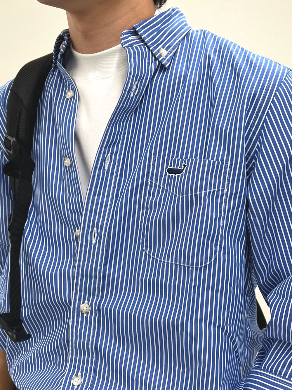 「レイヤードスタイル、お出かけコーデ、秋服準備はじめました、シャツスタイル、休日スタイル、大人コーデ、バックパック、バッグ、秋コーデ、カジュアル、カジュアルコーデ、きれいめカジュアル」｜「NOLLEY’Sのピーチブロード クジラBD 長袖シャツ（シャツ/ブラウス、ブルー系）」を使った、nishiokaさん（メンズ・169cm）の夏コーディネートの8枚目の写真