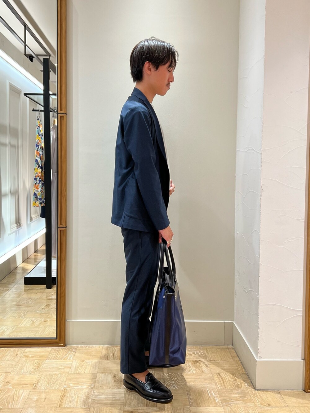 「アツいコーデ全部見せ、秋服準備はじめました、スラックス、セットアップ、シンプルコーデ、きれいめカジュアル、大人コーデ、ジャケット、ビジネススタイル」｜「NOLLEY'S goodmanの《セットアップ対応》TRABEST メランジニット イージージャケット（テーラードジャケット、ブルー系）」を使った、nishiokaさん（メンズ・169cm）の夏コーディネートの3枚目の写真