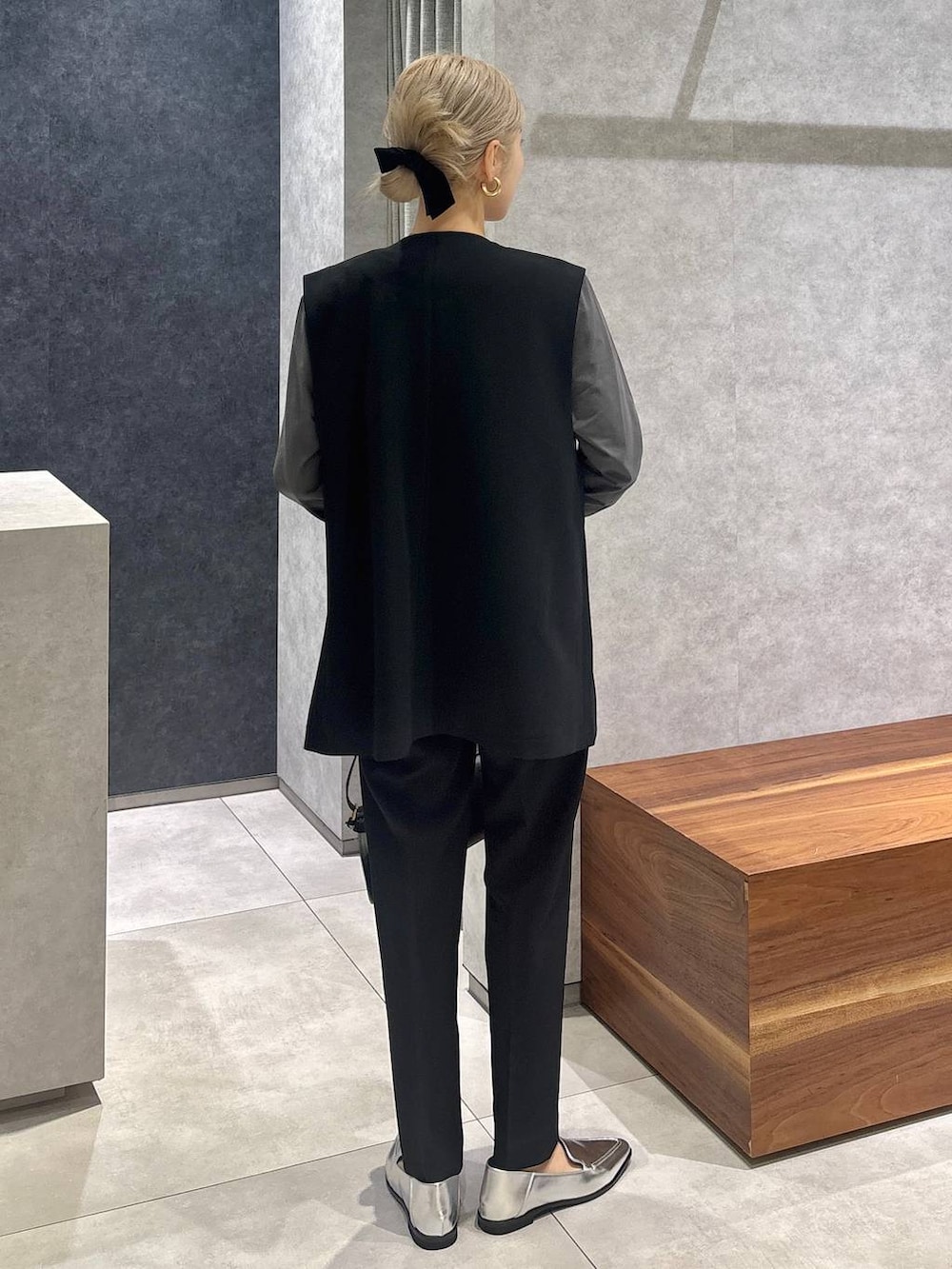 「MazellのMazell / 2WAYソフトモカローファー(ローファー、シルバー系)」を使った、nonko1996さん(レディース・155cm)の冬コーディネートの3枚目の写真