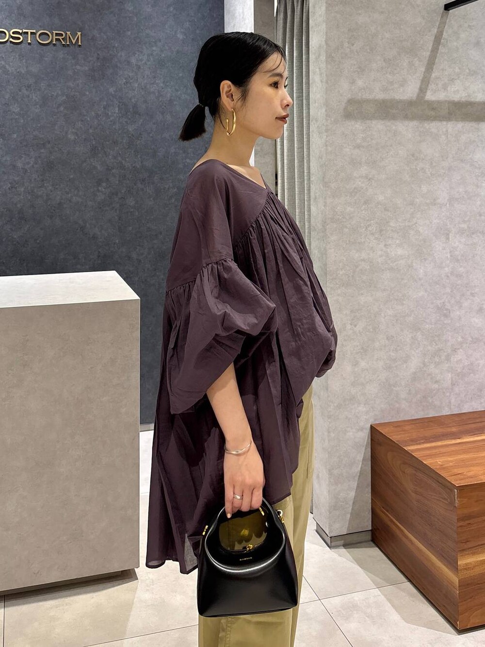 「BARNYARDSTORMのBARNYARDSTORM / Wストラップミュール2（サンダル、ブラック系）」を使った、nonko1996さん（レディース・155cm）の夏コーディネートの4枚目の写真