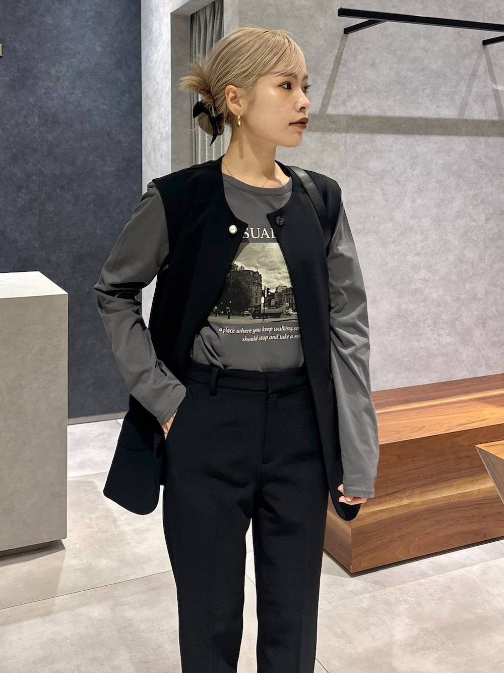 「MazellのMazell / 2WAYソフトモカローファー(ローファー、シルバー系)」を使った、nonko1996さん(レディース・155cm)の冬コーディネートの4枚目の写真