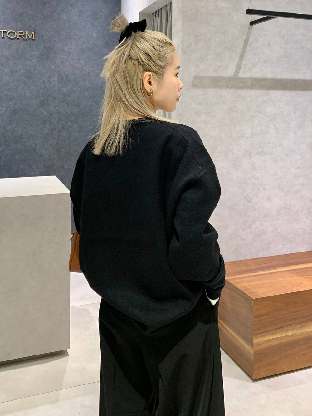 「MazellのMazell / 2WAYソフトモカローファー（ローファー、ブラック系）」を使った、nonko1996さん（レディース・156cm）の冬コーディネートの4枚目の写真