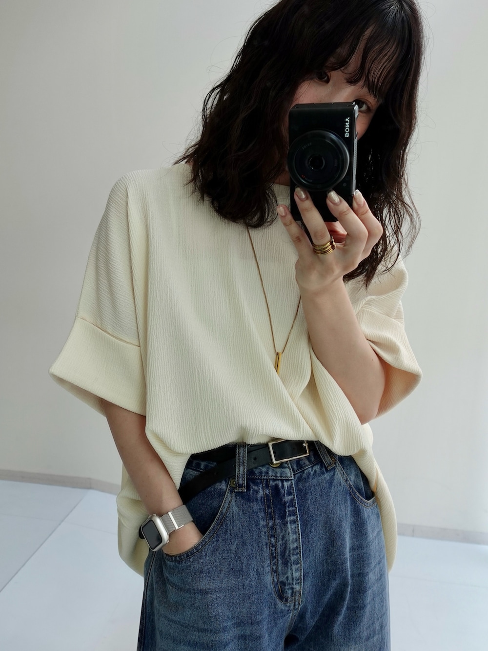 「デニム、白Tシャツ、シンプルコーデ、きれいめカジュアル、夏コーデ、プチプラ、25秋イベントコーデ_レディース、レディースファッション、スタッフ、レギュラー、Be praised、カジュアル、150cm台コーデ、20代、骨格ナチュラル」｜「nissenの楊柳カットソージャガードゆるシルエット5分袖ドルマンプルオーバー（Tシャツ/カットソー、ホワイト系）」を使った、ちささん（骨格ナチュラル・レディース・158cm）の夏コーディネートの2枚目の写真
