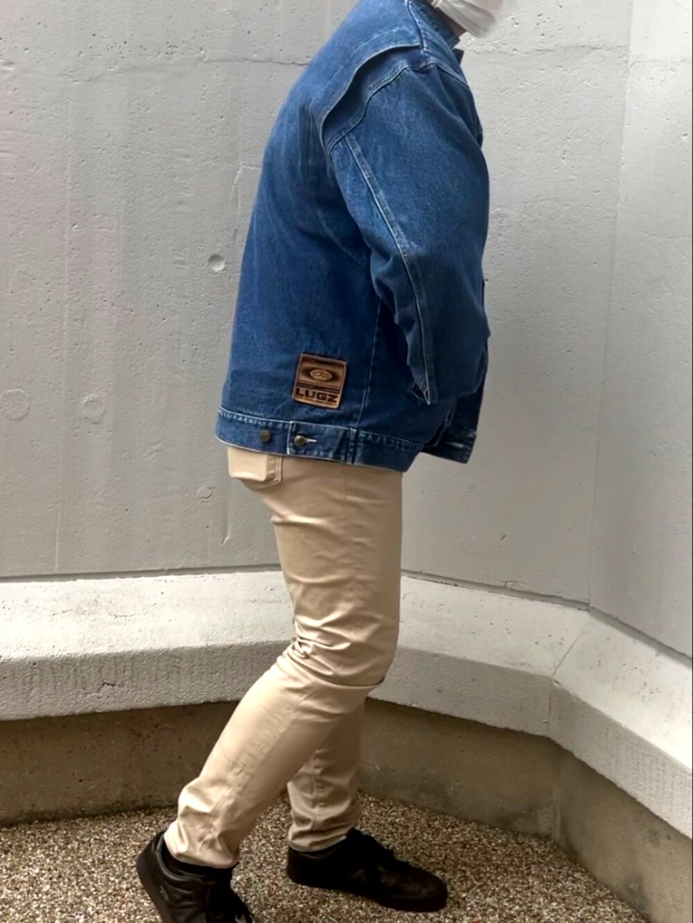 「古着MIX、古着、古着好きな人と繋がりたい、デニムジャケット、スキニーパンツ、ニット」｜「UNIQLOのアイテム（その他パンツ、ベージュ系）」を使った、ありんこさん（メンズ・173cm）の秋コーディネートの2枚目の写真