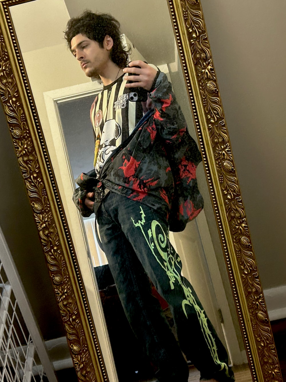 「no brandのHouse of OD Camo Jacket（ジャケット/アウター、レッド系）」を使った、venus さん（メンズ・168cm）の夏コーディネートの2枚目の写真