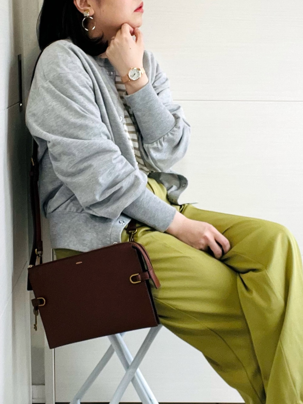 「はじめましてコーデ、オトナカジュアル、パンツスタイル、オトナ女子、カラーパンツ、スラックス、カーディガン、ANGIE VINTAGE、フォッシル、Fossil、FOSSILSTYLE、腕時計、低身長、低身長コーデ、低身長女子」|「recaのボーダービッグプルオーバー(Tシャツ/カットソー、ベージュ系)」を使った、❁⃘asa❁⃘さん(レディース・150cm)の春コーディネートの4枚目の写真