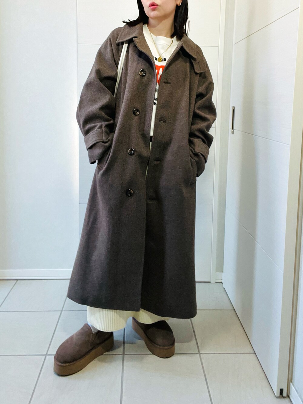 「クリスマスに着たい服、マイベストコーデ2024、冬コーデ、オトナカジュアル、低身長、低身長コーデ、低身長女子、tiptop_pocket、tiptop、tipコーデ、ティップトップ」|「tiptopの【2024AW新色登場】2WAYステンカラーロングコート【web限定Lサイズあり】(ステンカラーコート、ブラウン系)」を使った、❁⃘asa❁⃘さん(レディース・150cm)の冬コーディネートの3枚目の写真