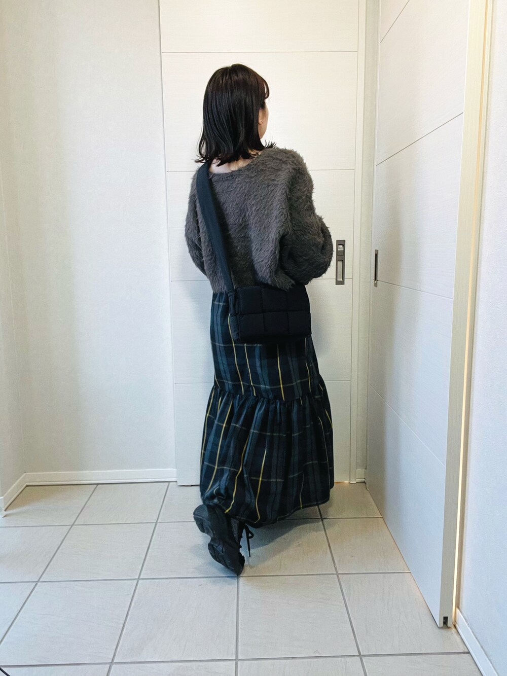 「クリスマスに着たい服、フリース、最近のいい感じコーデ、休日スタイル、オトナ女子、ニット、チェック柄、冬、tiptop_pocket、tiptop、tipコーデ、低身長、低身長コーデ、低身長女子」｜「tiptopの【丈が選べる2サイズ】起毛フェザーニットプルオーバー（ニット/セーター、グレー系）」を使った、❁⃘asa❁⃘さん（レディース・150cm）の冬コーディネートの5枚目の写真