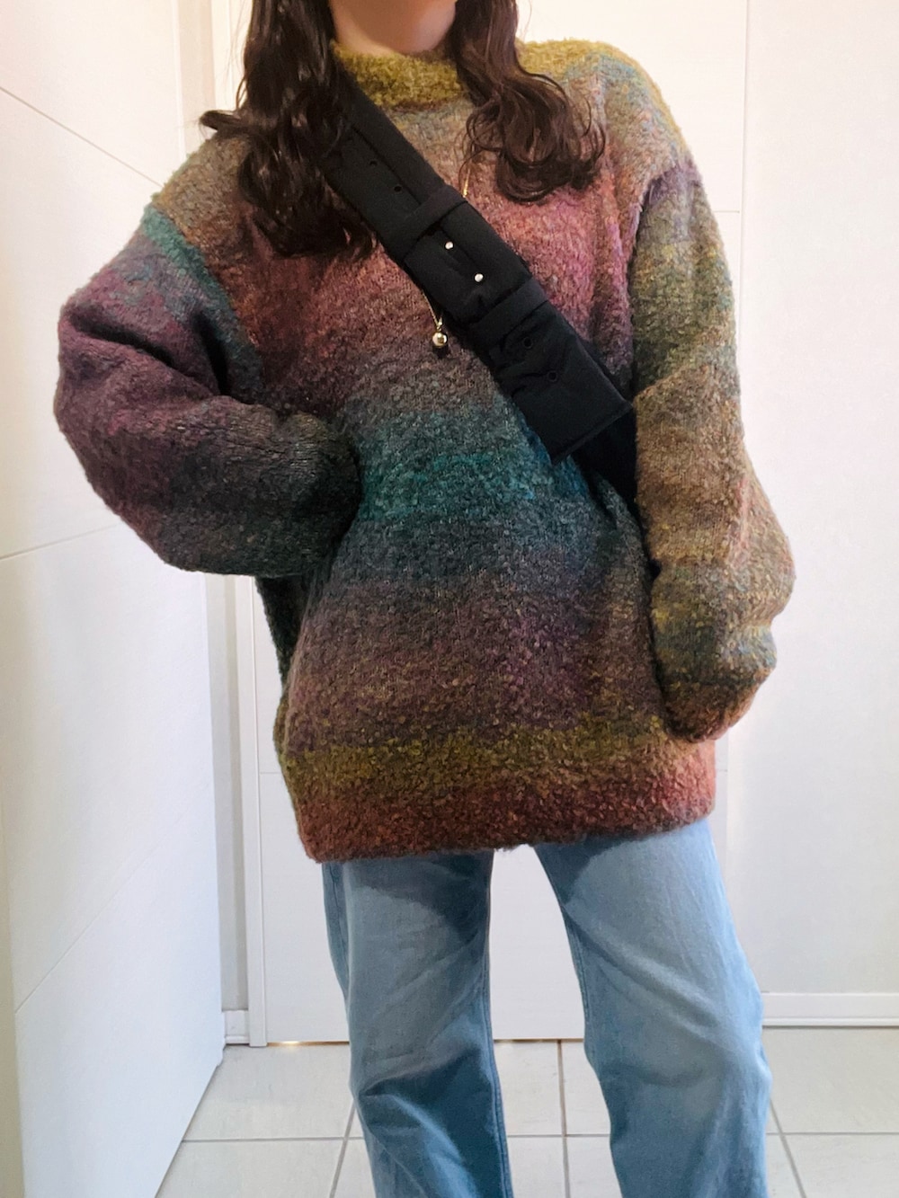 「新星WEARISTAにエントリー、秋冬コーデ、シンプルコーデ、休日スタイル、confirm、コンファーム、パンツスタイル、着回しコーデ、ゆるニット、グラデーションニット、低身長、低身長コーデ、低身長女子、冬服、カジュアルコーデ」｜「Confirmの23AW レトロライク ビッグシルエット グラデーションブークレ ボリューム プルオーバーニット【Confirm】（ニット/セーター、その他）」を使った、❁⃘asa❁⃘さん（レディース・150cm）の冬コーディネートの3枚目の写真