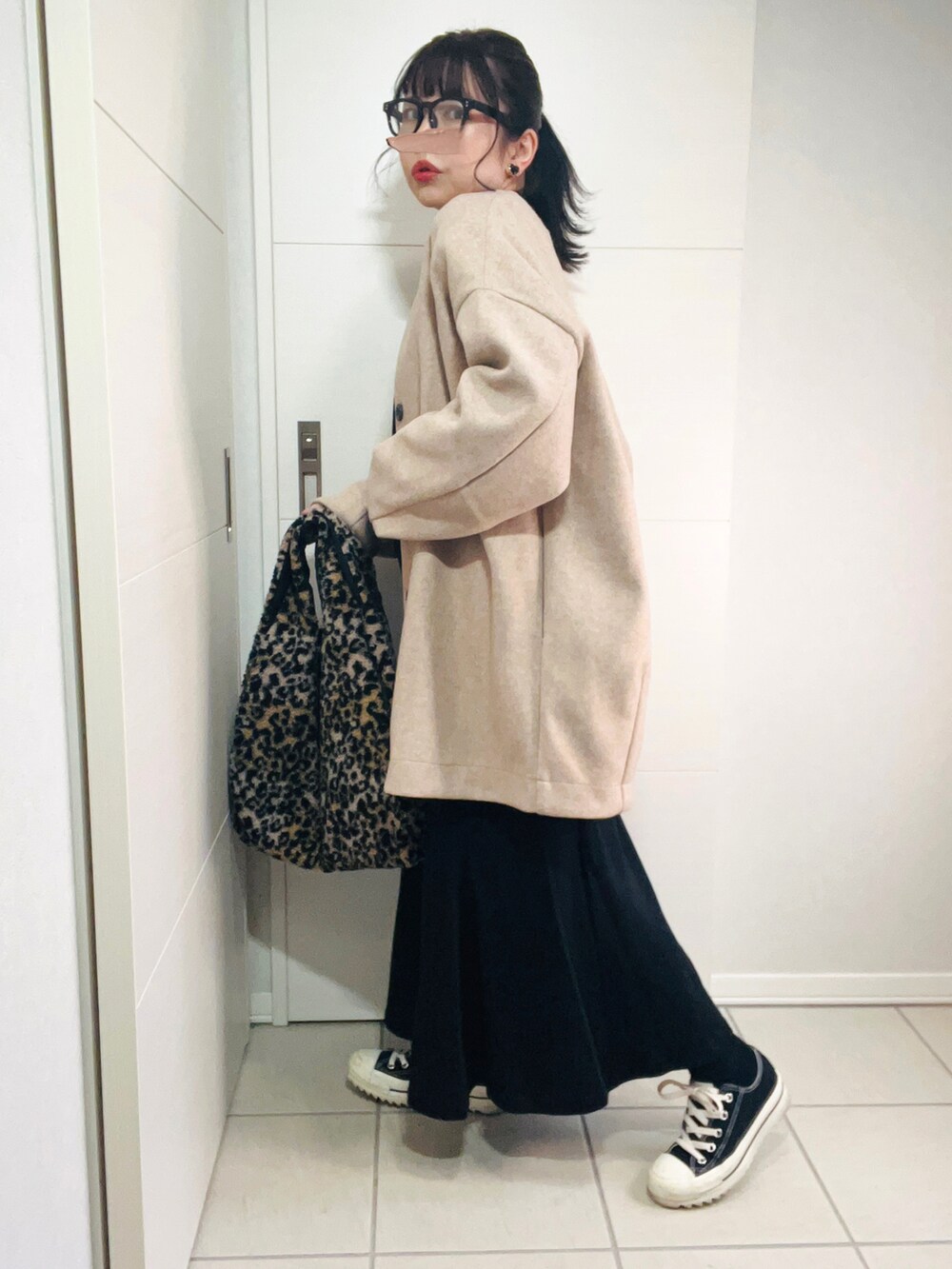 「休日スタイル、ANGIE VINTAGE、アンジーヴィンテージ、コクーンコート、Fizz、フィズ、オトナ女子、秋冬コーデ、きれいめカジュアル、大人かわいい、メガネ女子、シンプル、低身長、低身長コーデ、低身長女子」｜「ANGIEの【2022年新色追加】ノーカラーミドルコクーンコート（ノーカラーコート、ピンク系）」を使った、❁⃘asa❁⃘さん（レディース・150cm）の秋コーディネートの4枚目の写真