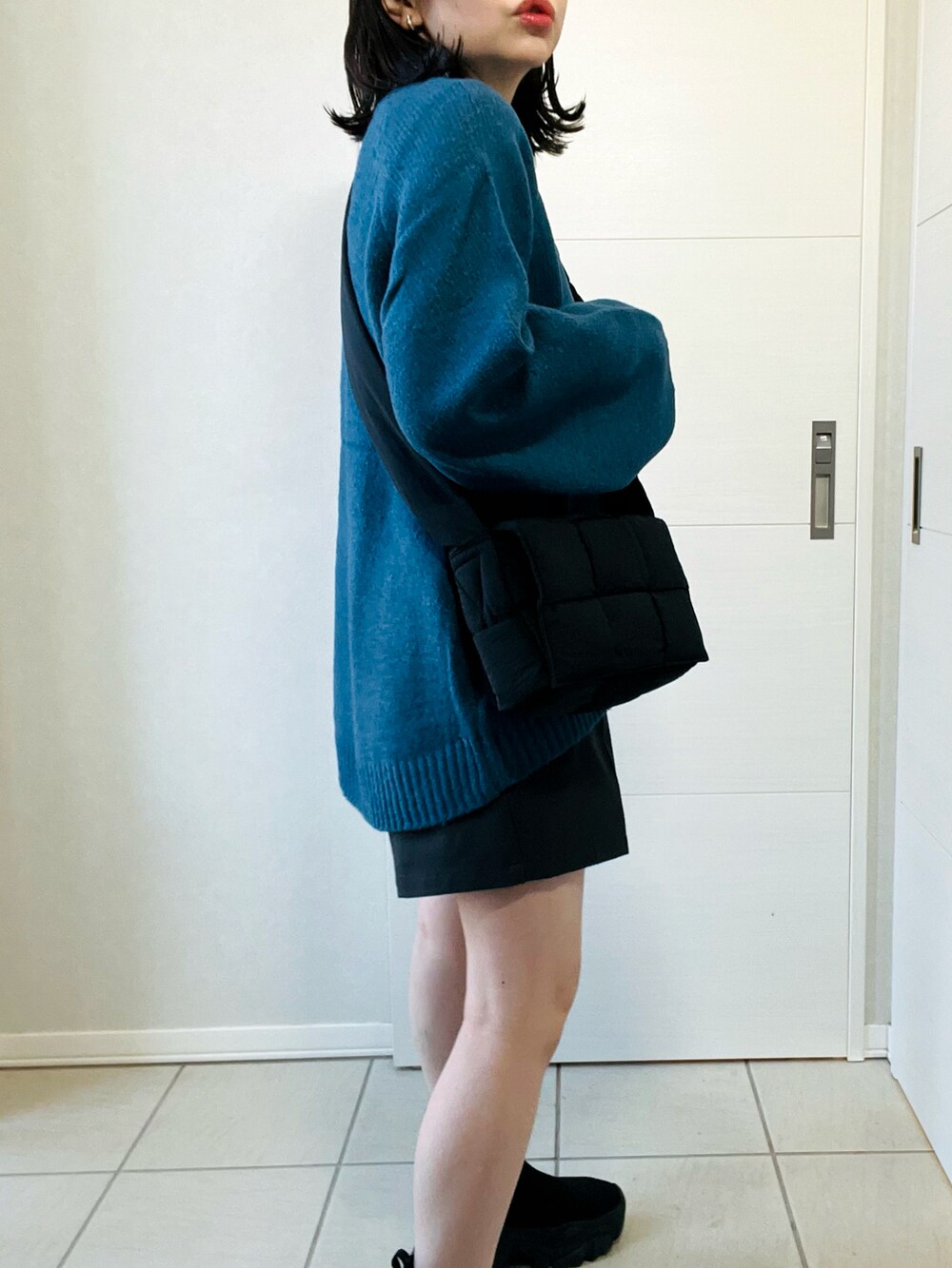 「クリスマスに着たい服、最近のいい感じコーデ、ニットコーデ、ゆるコーデ、ブーツスタイル、ショートパンツ、ショートブーツ、tiptop_pocket、tiptop、tipコーデ、低身長、低身長コーデ、低身長女子」｜「tiptopのもちもちラグランハイネックニット（ニット/セーター、ブルー系）」を使った、❁⃘asa❁⃘さん（レディース・150cm）の冬コーディネートの3枚目の写真