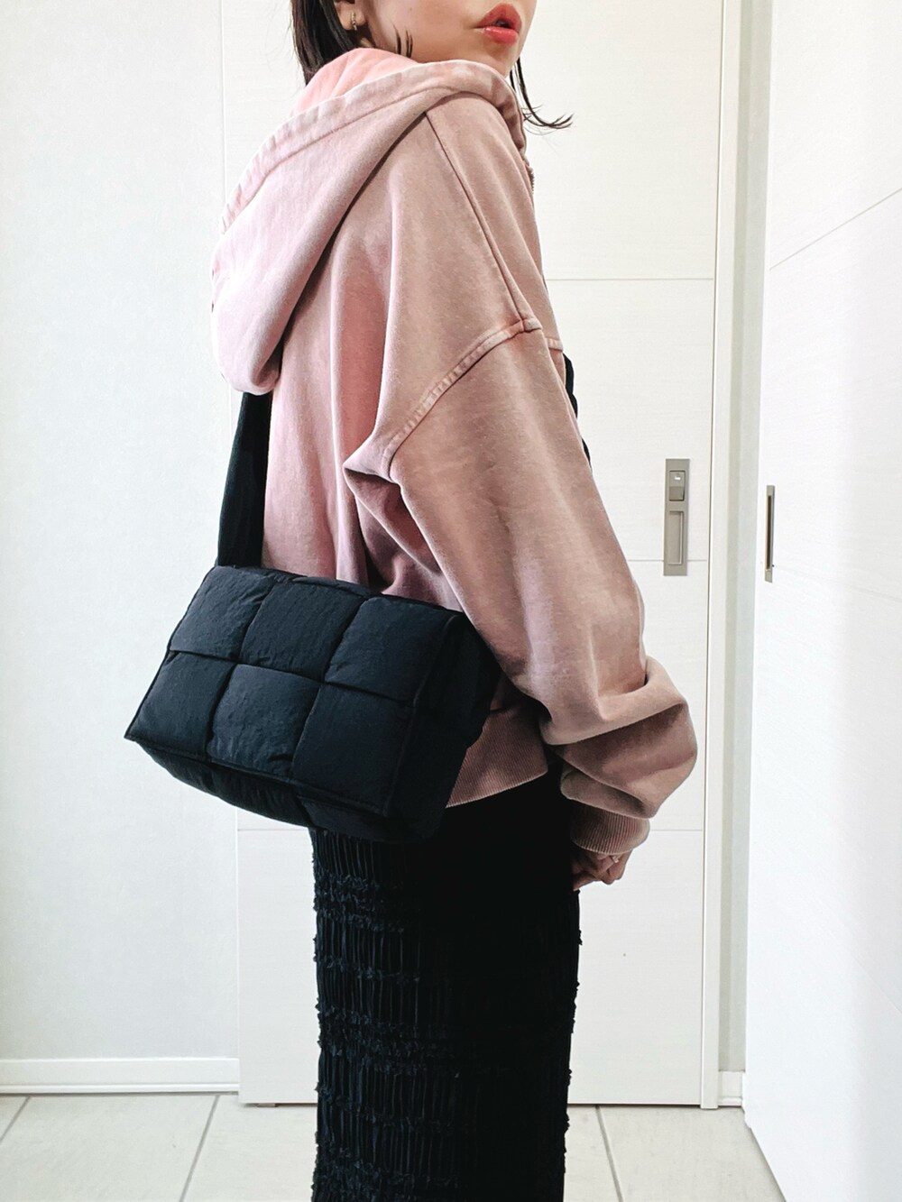 「春色、ピンク、春服、休日スタイル、パーカー、tiptop_pocket、tipコーデ、春、スカート、スニーカー、低身長、低身長コーデ、低身長女子」｜「tiptopのヴィンテージ加工ダブルジップパーカー（パーカー、ピンク系）」を使った、❁⃘asa❁⃘さん（レディース・150cm）の冬コーディネートの3枚目の写真