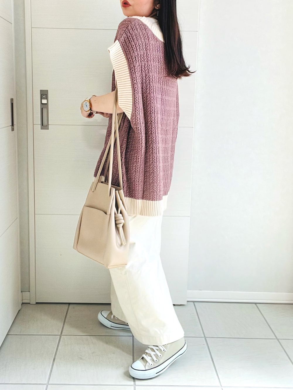 「アツいコーデ全部見せ、今日のコスメと服、秋先取りコーデ、休日スタイル、ニットベスト、クリスプ、秋コーデ、夏コーデ、低身長、低身長コーデ、低身長女子、秋服、Crispコーデ、Crisp、crisp_style」｜「Crispのバイカラーオーバーニットベスト[c1R3343]（ベスト、ブラウン系）」を使った、❁⃘asa❁⃘さん（レディース・150cm）の夏コーディネートの5枚目の写真