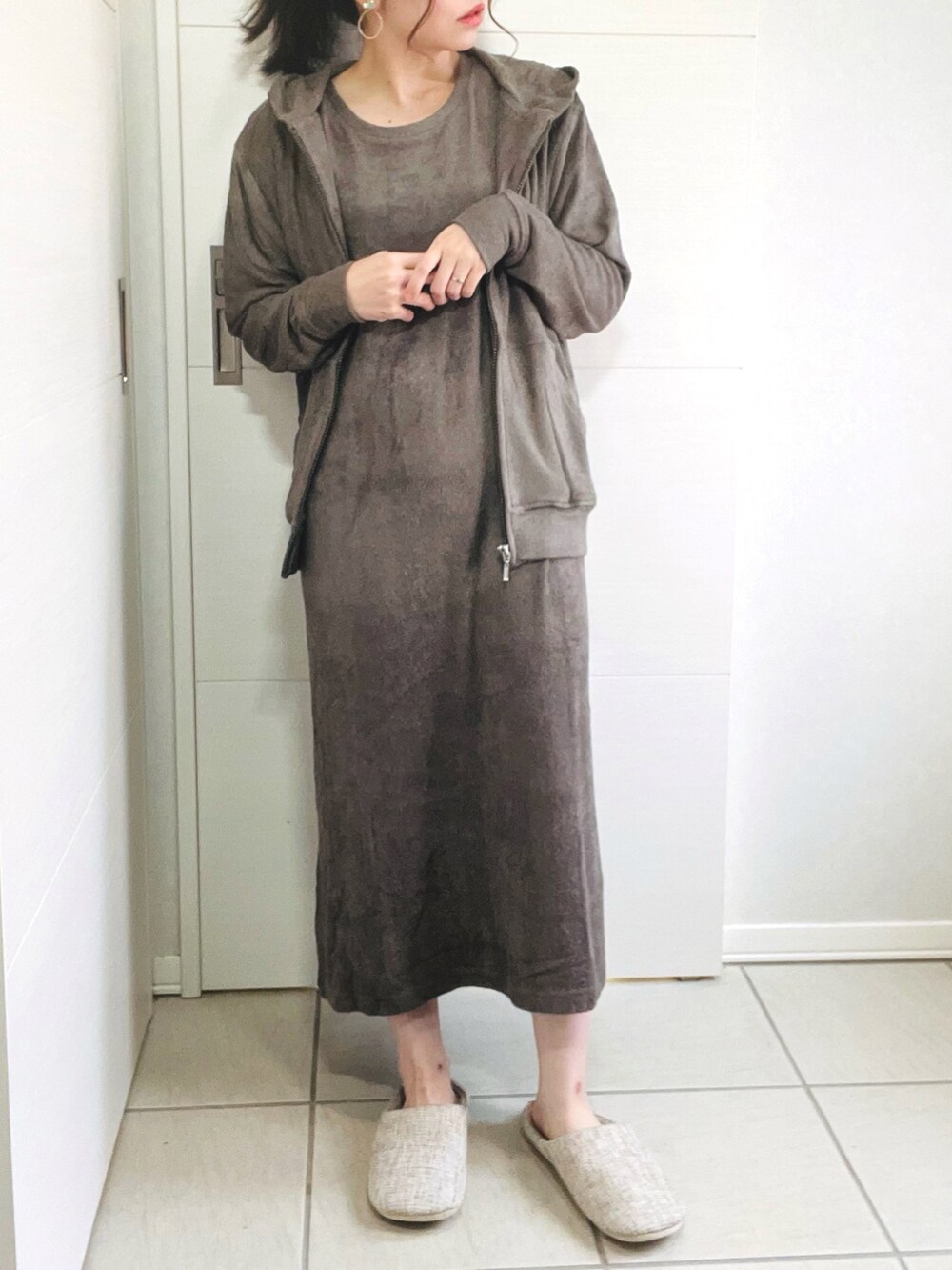 グリーン系のルームウェア/パジャマ、グリーン系のルームウェア/パジャマ、その他のその他を着用したレディースの秋コーディネートの2枚目の写真