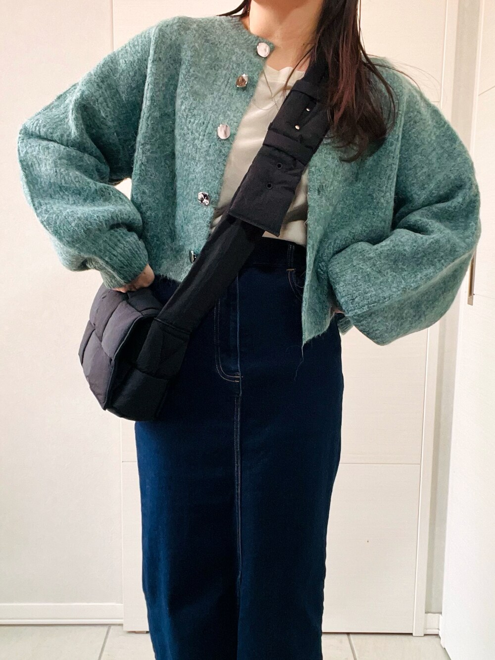 「秋っぽコーデ更新中、カーキ、レイヤードスタイル、秋服、ニットカーディガン、ショート丈カーディガン、tiptop、tiptop+pocket、tiptop_pocket、tipコーデ、低身長、低身長コーデ、低身長女子」|「tiptopの【wool】シャギーショート丈カーディガン(カーディガン/ボレロ、グリーン系)」を使った、❁⃘asa❁⃘さん(レディース・150cm)の秋コーディネートの2枚目の写真