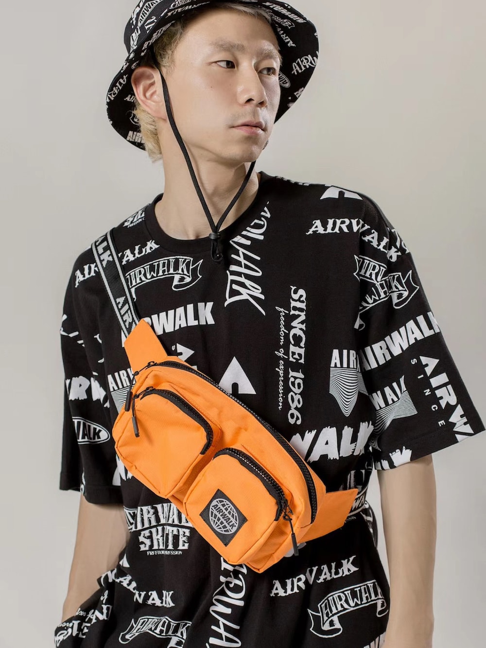 「ootd」｜「AIRWALKのアイテム（トップス、ブラック系）」を使った、秦然さん（メンズ・175cm）の夏コーディネートの2枚目の写真