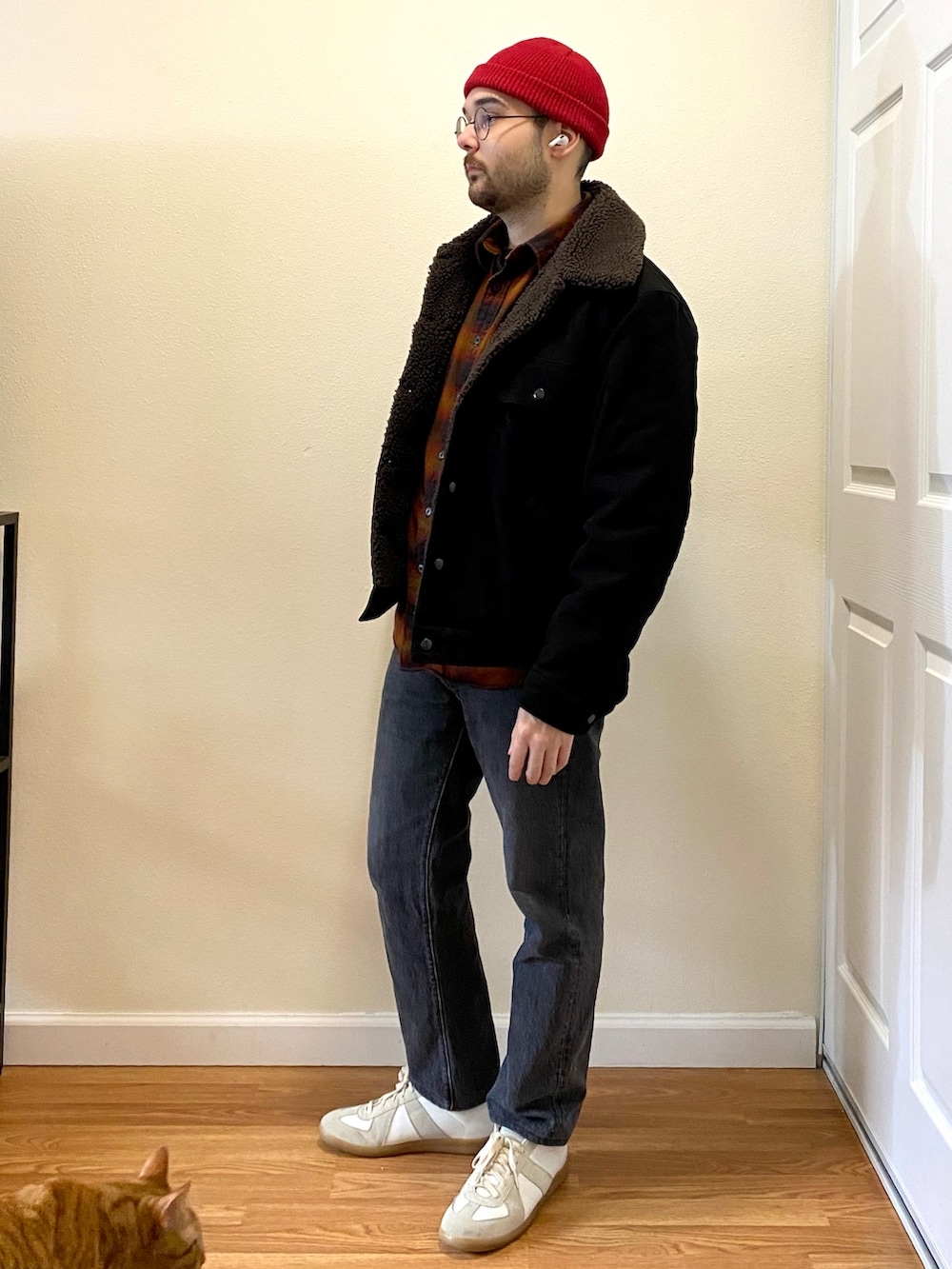 「Seattle、冬コーデ、冬、UNIQLO、UNIQLO U、orslow、Maison Margiela、新年一発目、カジュアルコーデ、古着コーデ、アメカジ、アメカジコーデ、デニム、スニーカー、フランネルシャツ」｜「orSlowのorslow/オアスロウ　ブラックデニム　ストーン　BLACK DENIM STONE（デニムパンツ、ブラック系）」を使った、Shipさん（メンズ・168cm）の冬コーディネートの2枚目の写真