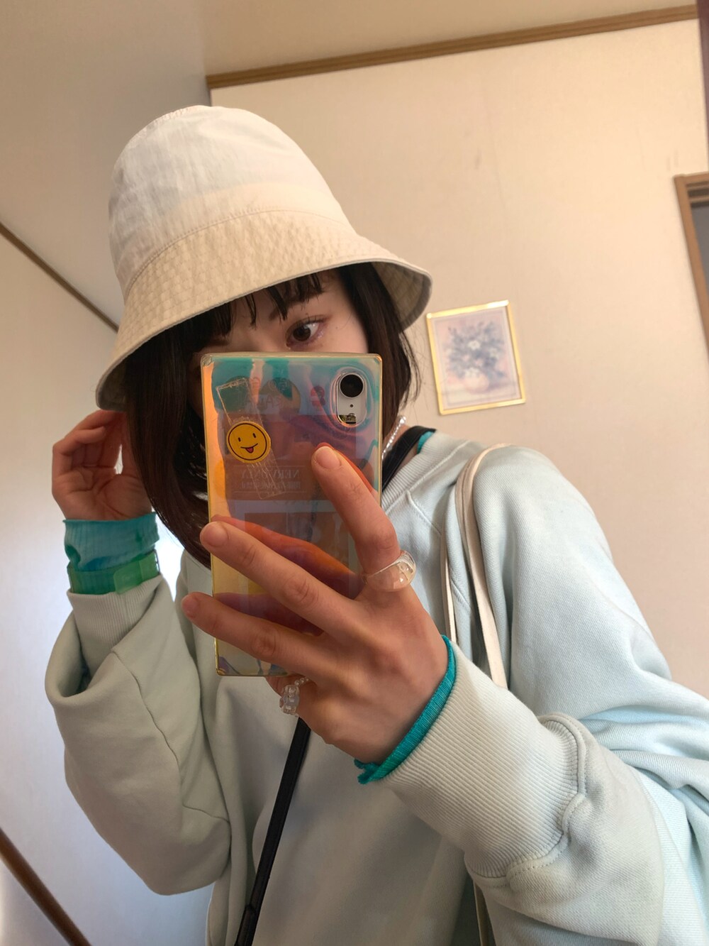 「JEANASiS、UNIQLO」｜「UNIQLOのアイテム（ハット、ホワイト系）」を使った、chihonnuさん（レディース・154cm）の春コーディネートの4枚目の写真