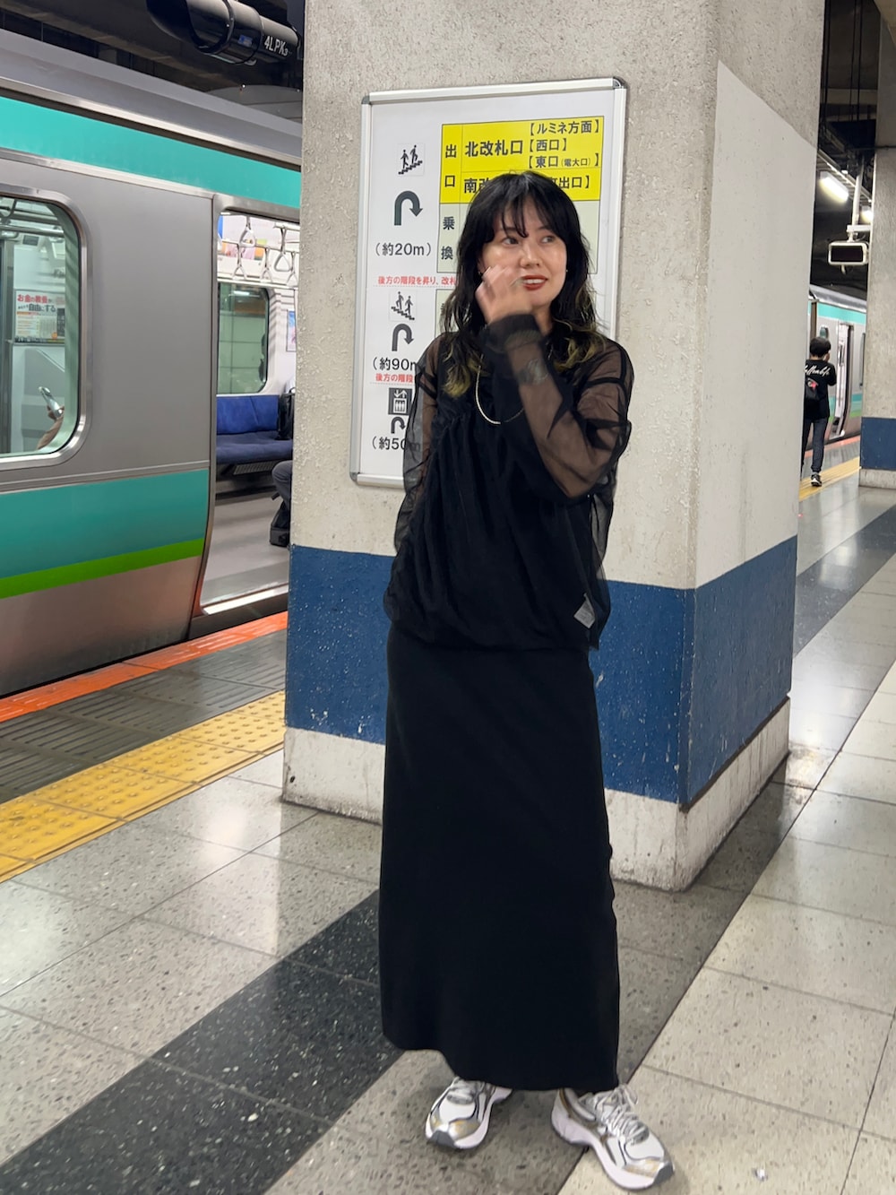 TOKUMURA_161cm(SHENERY有楽町店)｜ASICSのスニーカーを使った