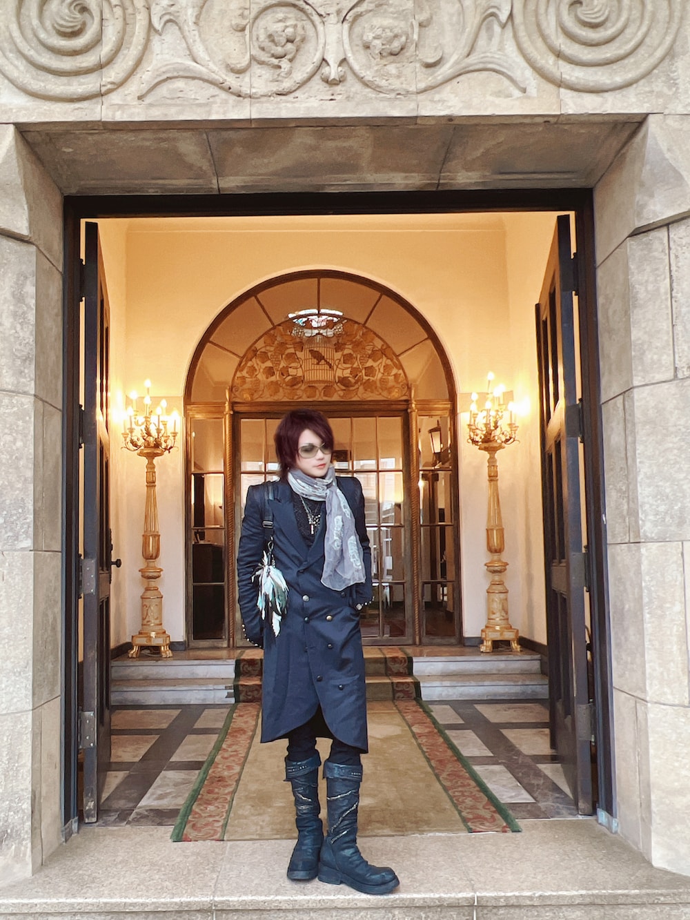 「小笠原伯爵邸、今日のコーデ、春コーデ、冬コーデ、coordinate、IF SIX WAS NINE、KMRii、gunda、FAGASSENT」｜「ifsixwasnineのアイテム（ピーコート、ブラック系）」を使った、Z ♠️☠️さん（メンズ・170cm）の春コーディネートの3枚目の写真