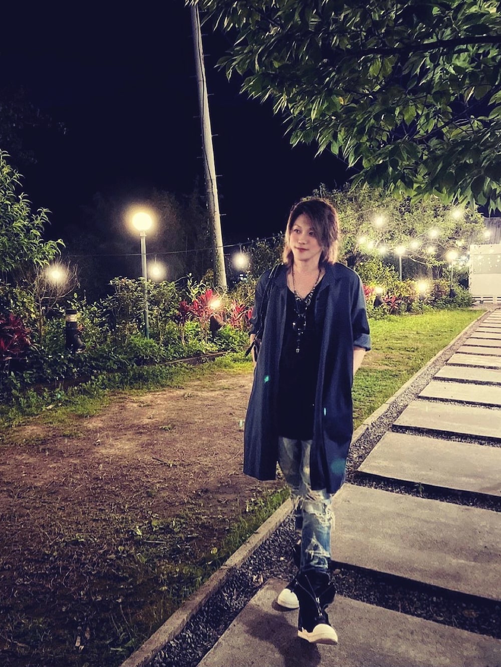 「ootd、街頭穿搭、coordinate、コーデュロイ、コーデュロイパンツ」｜「gundaのgunda/ガンダ/GENOM NK/A（ネックレス、シルバー系）」を使った、Z ♠️☠️さん（メンズ・170cm）の春コーディネートの2枚目の写真