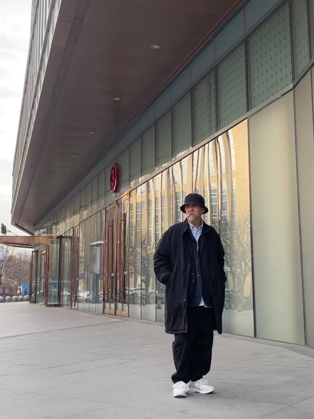 「ootd」｜「THE NORTH FACE PURPLE LABELの＜THE NORTH FACE PURPLE LABEL＞ STRC TWL WD PT □□/パンツ（その他パンツ、ブラック系）」を使った、Kimさん（メンズ・171cm）の冬コーディネートの3枚目の写真