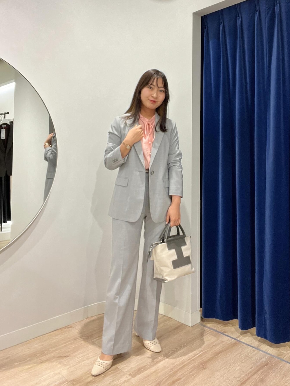 めいめい🐑(ノーリーズ神戸大丸店)｜NOLLEY'S Sophiのシャツ