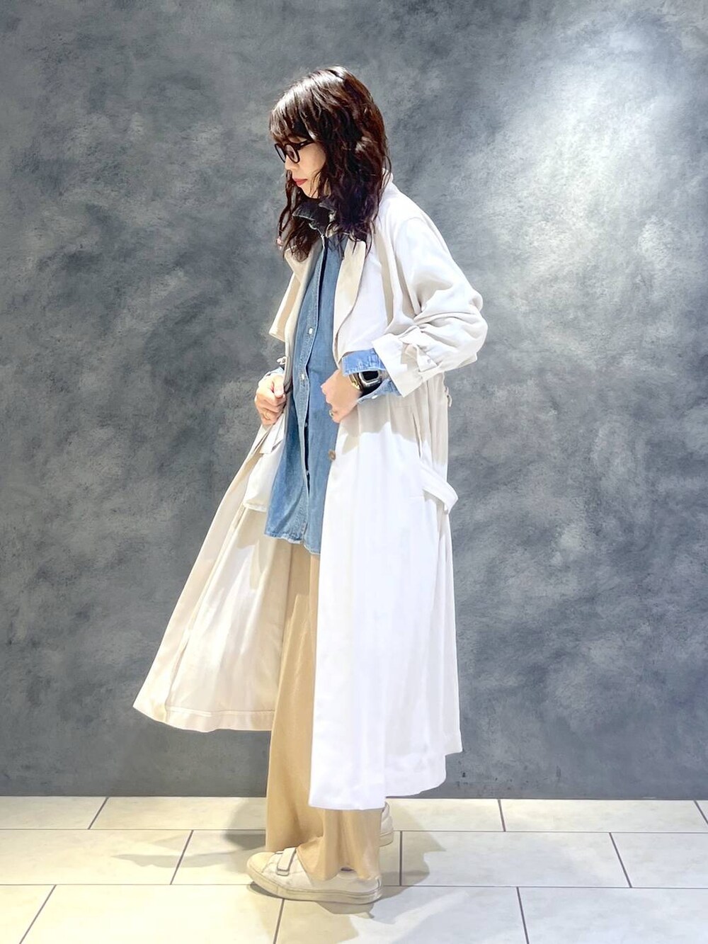 「体型カバー、ハンサム、ヘルシー、ママコーデ、SNAP_apart by lowrys、骨格ウェーブ、apart by lowrys、着痩せ・細見え、パーマ」｜「A part byの≪追加5≫ブライトナロースカート（スカート、ベージュ系）」を使った、Aoさん（レディース・161cm）の冬コーディネートの4枚目の写真
