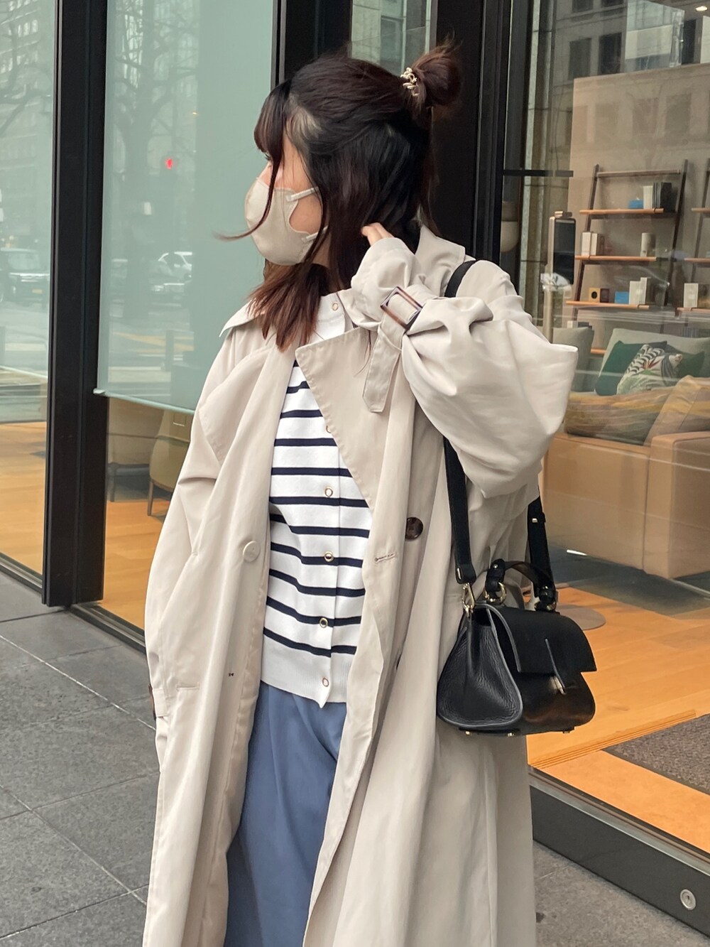 「私の推しブランド、シンプルコーデ、きれいめカジュアル、ボーダー、トレンチコート、骨格ストレート、春コーデ、オトナカジュアル」｜「Chez toiのBIGシルエットトレンチコート（トレンチコート、ベージュ系）」を使った、maiさん（レディース・158cm）の冬コーディネートの3枚目の写真