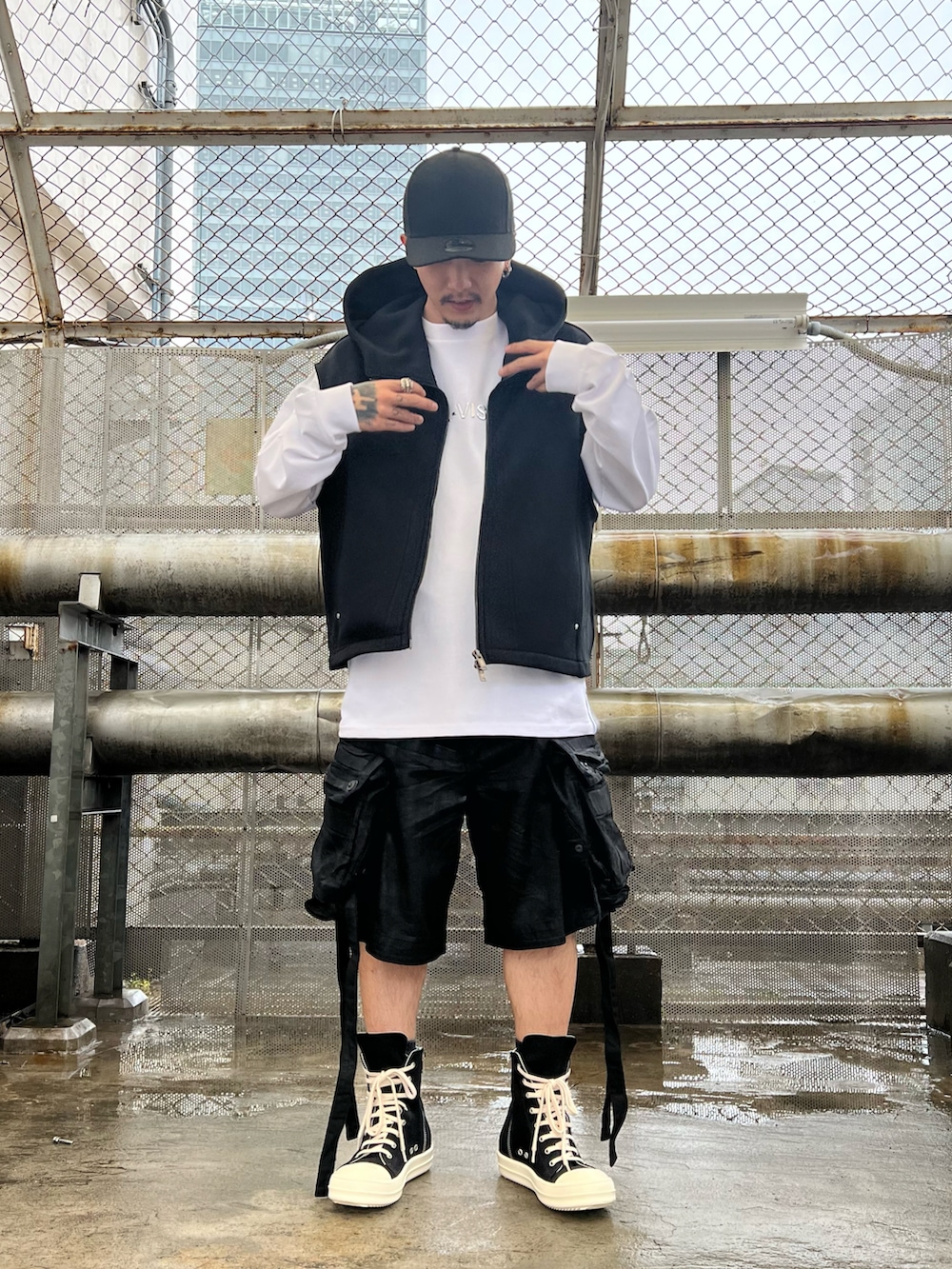 JULIUS/ユリウス/ガスマスクカーゴショーツ(777PAM22-C)を使ったメンズ