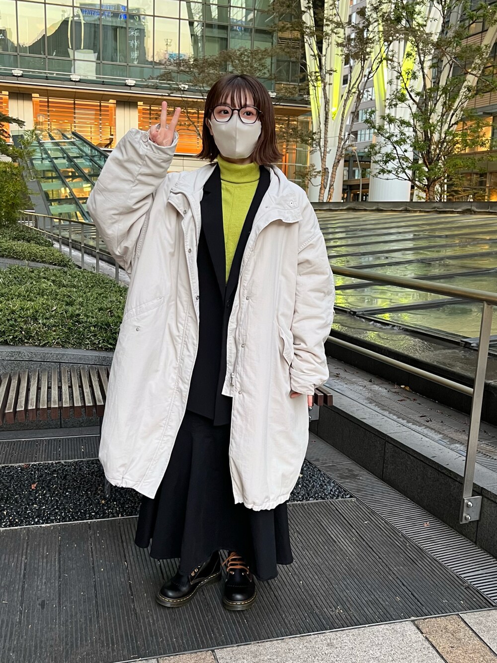 「未来のWEARISTAプロジェクト、休日スタイル、冬コーデ、ブーツスタイル、クリスマス、低身長コーデ、イルミネーション」｜「Aunt Marie'sのM-65 / 中綿ミリタリーモッズコート 【撥水加工 / ウォッシャブル】（モッズコート、ホワイト系）」を使った、みくさん（レディース・150cm）の冬コーディネートの2枚目の写真
