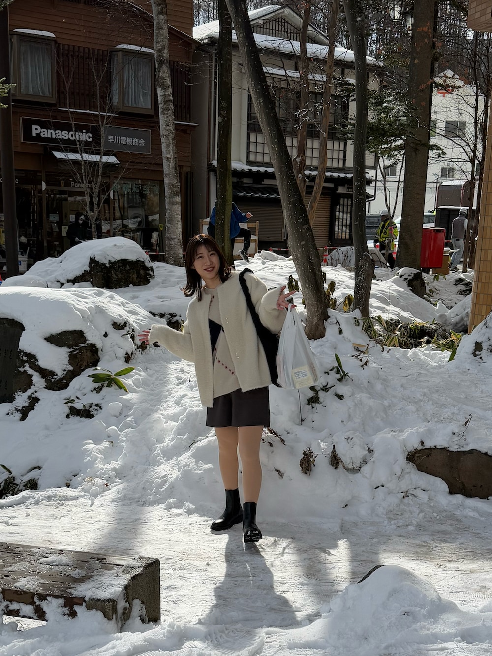 「LAGUNAMOONのアイテム（ジャケット/アウター、ホワイト系）」を使った、oraaange0405さん（骨格ストレート・レディース・164cm）の冬コーディネートの2枚目の写真