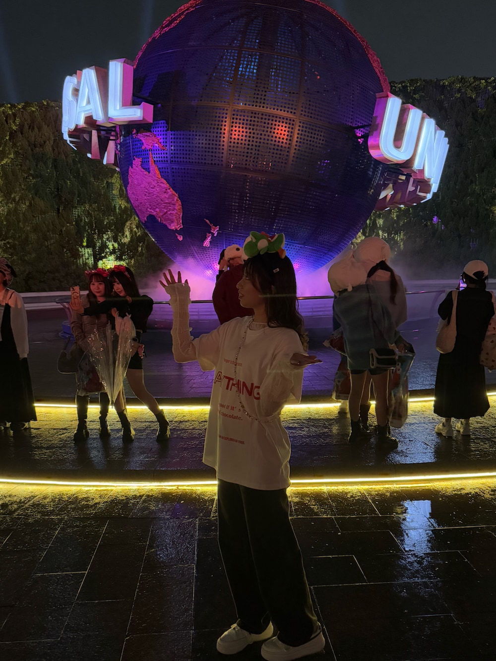 「LAVANDAのアイテム（Tシャツ/カットソー、レッド系）」を使った、oraaange0405さん（骨格ストレート・レディース・164cm）の冬コーディネートの2枚目の写真