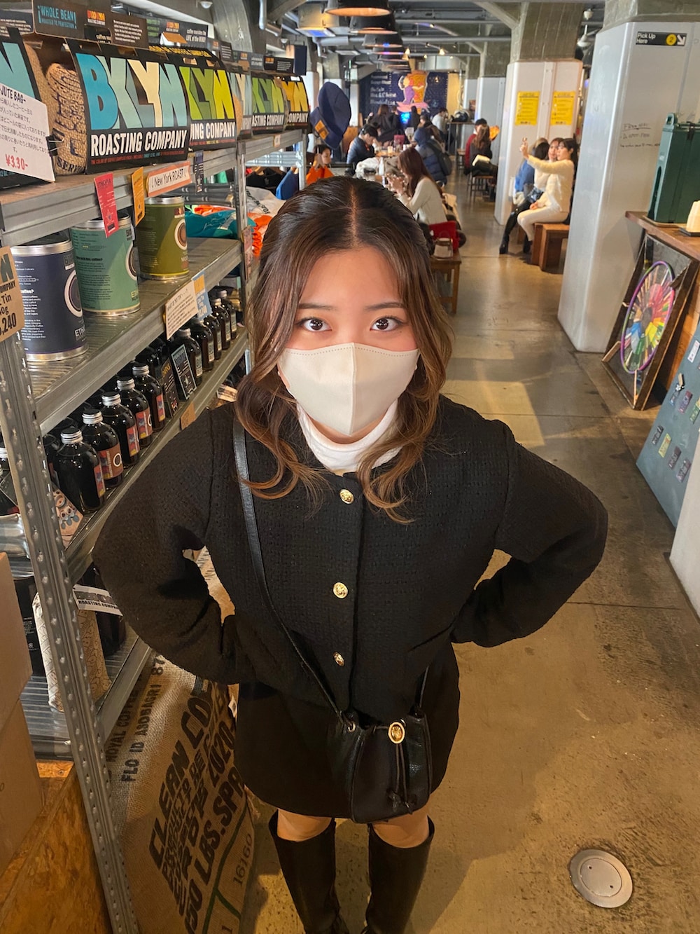 「服とコスメでなりたい自分に、クリスマスに着たい服、オトナカジュアル、今日のコーデ、大人コーデ、秋冬コーデ、休日コーデ、おしゃれさんと繋がりたい、いいね、save、フォローお願いします🤑、骨格ストレート、ブラックコーデ、黒、ootd」｜「Heatherのスクエアストレッチロングブーツ　229819（ブーツ、ブラック系）」を使った、Comaaさん（レディース・158cm）の冬コーディネートの2枚目の写真