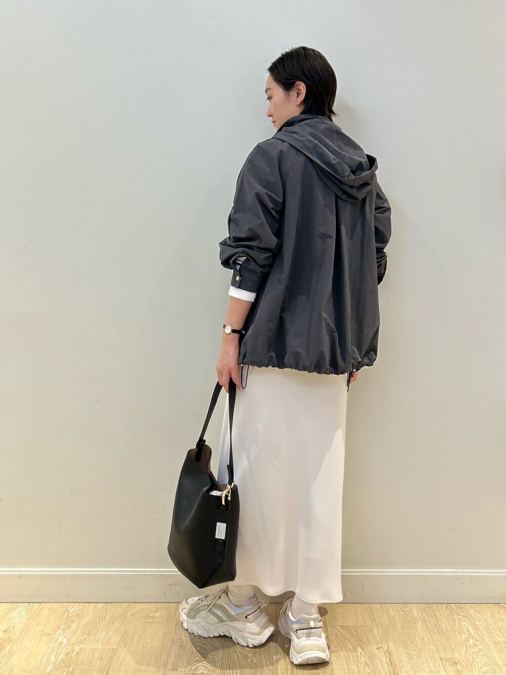 fukudaさんの「アシメワンハンドルバッグmade in Italy（LORISTELLA）」を使ったコーディネートの5枚目の写真