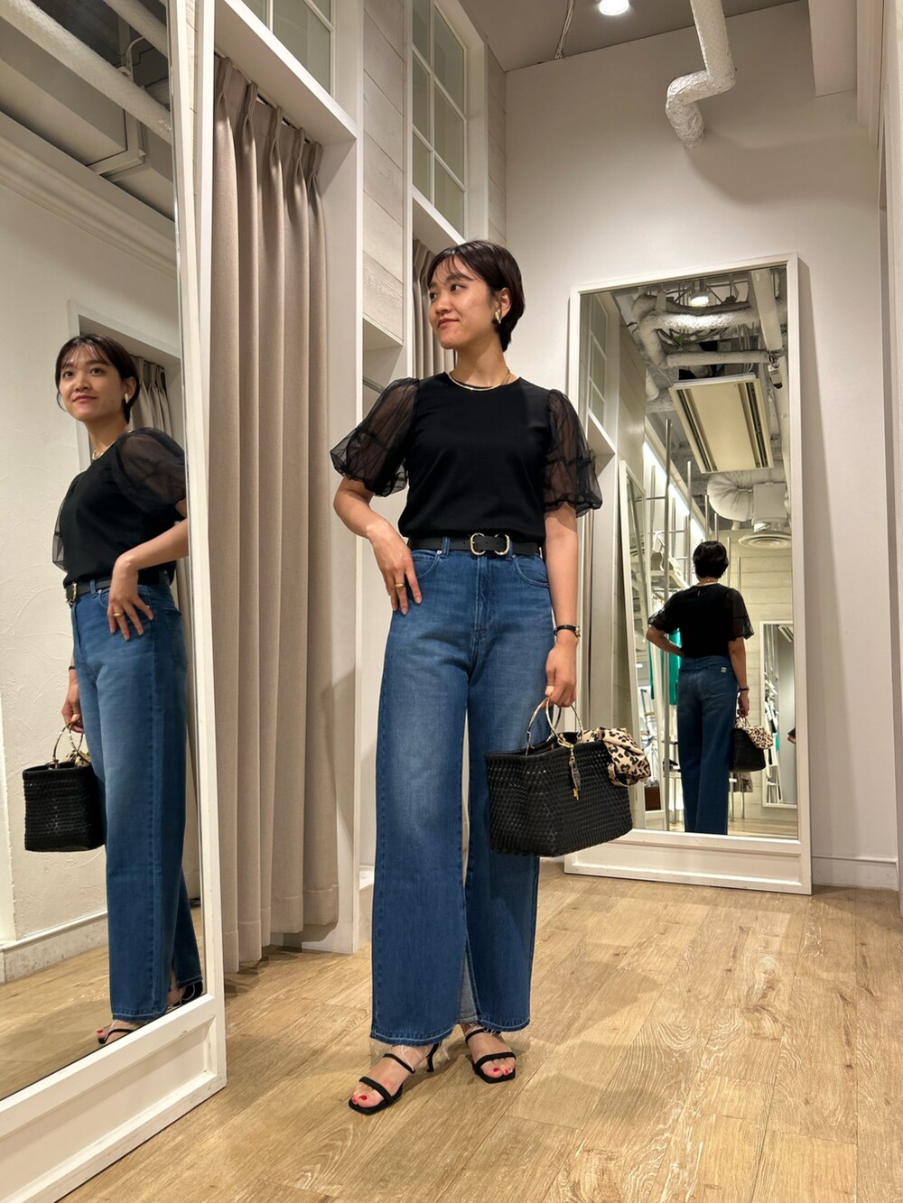 「チュール、バルーンスリーブ、デニム、デニムコーデ、かごバッグ、オトナカワイイ、大人かわいい、レオパード、NOLLEY'S、高身長女子、高身長コーデ、ショートヘア」｜「NOLLEY’SのNOLLEYS HOTEL KEY CHARM（チャーム、ブルー系）」を使った、fukudaさん（レディース・170cm）の夏コーディネートの3枚目の写真
